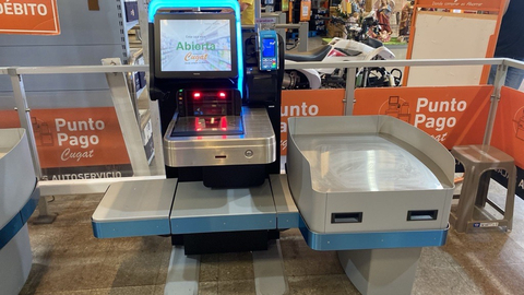 original Cugat, a leading supermarket chain in Chile, has implemented Toshiba's Self Checkout to enhance customer service, improve operational efficiency, all while seamlessly integrating with Cugat's existing infrastructure. (Photo: Business Wire)