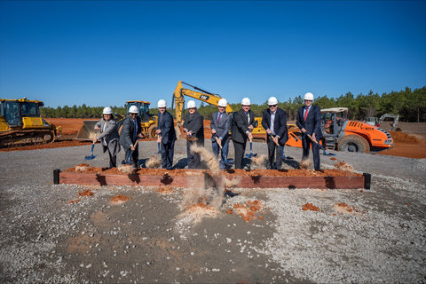 Ken Bedingfield (President, Aerojet Rocketdyne, L3Harris) was joined by state, local and federal officials today at a groundbreaking ceremony, celebrating the start of construction on four new solid rocket motor production facilities at the company’s Camden, Arkansas, site. (Photo: Business Wire)