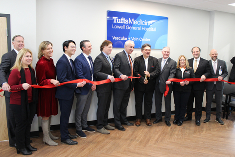 Leaders from Tufts Medicine, Commonwealth Radiology Associates, The Vascular Care Group, and Mangrove Management Partners, joined by local elected officials, came together to celebrate the grand opening and ribbon-cutting of the Tufts Medicine Vascular + Vein Center in Lowell, MA. (Photo: Business Wire)