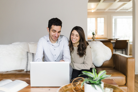 original Freed's co-founder & CEO Erez Druk and his physician-wife, Gabi Meckler. (Photo: Business Wire)