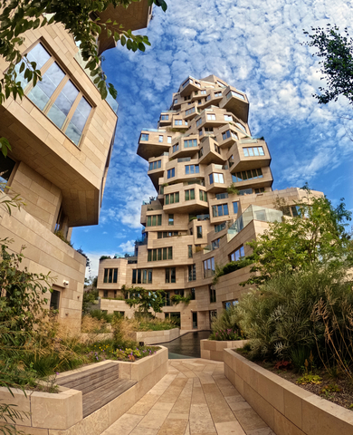 thumbnail CONCRETE BEAUTY AND DESIGN WINNER - Broken Building by Artemio Layno - Amsterdam, Netherlands