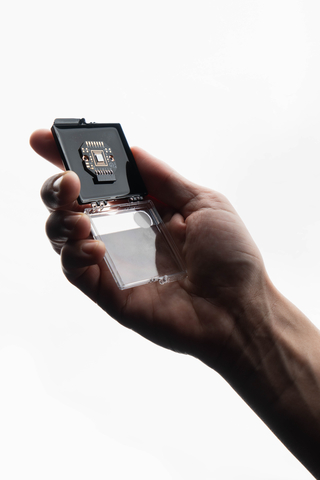 thumbnail Sparrow Core is a high-performance deterministic single-photon source.