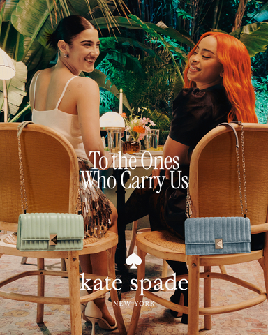 La nueva campaña de kate spade new york, protagonizada por Ice Spice y Charli D’Amelio, rinde homenaje a las amistades auténticas