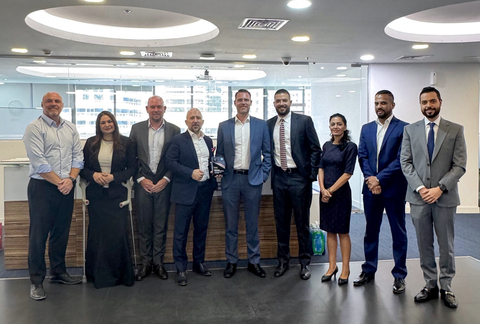 Pacific Prime Dubai wins Bupa Global's SME Retention Award for their excellent service and tailored insurance solutions.