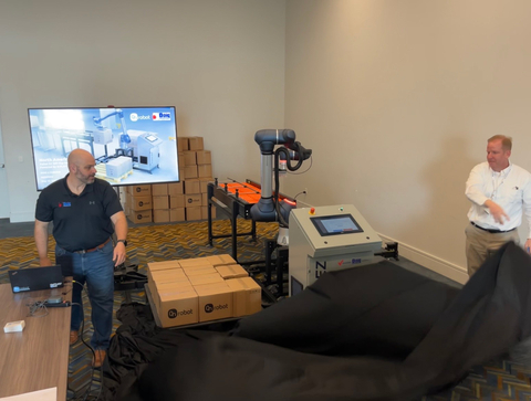original Three hours. That’s all it took for Doig corporation to get the Pallet EZ up and running in time for the press conference reveal at Automate 2025. The fast setup underscores the Off-The-Shelf concept pioneered by OnRobot’s D:PLOY platform powering the Pallet EZ.