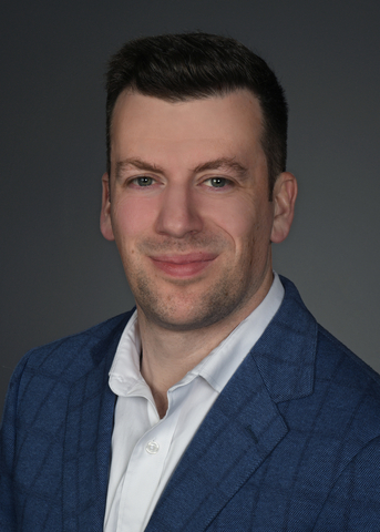 original Warren Yancey, Head of Marketing