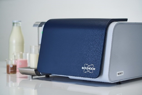 original MOVE-T, a compact liquid analyzer suitable for everything from raw milk to liquid finished products, including intermediates and premixes