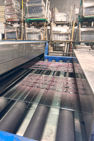 thumbnail Glass is cleaned (washed) before entering the oven for tempering.