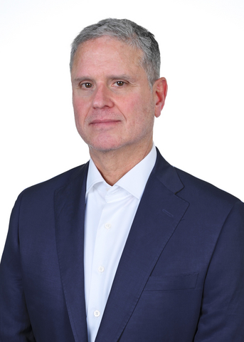 original Paul Slavin, Chief Executive Officer of Skillshare, brings decades of leadership at the intersection of media, technology, and digital businesses