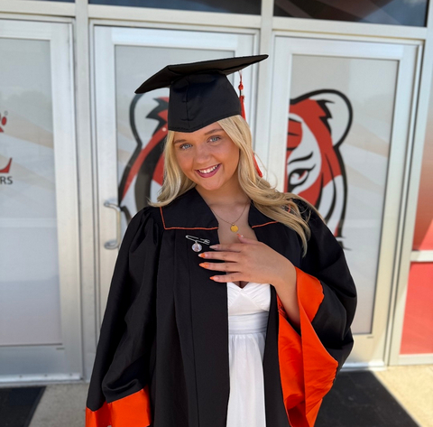 original Kenzie Anderson was awarded the 2025 Hete Family Scholarship.