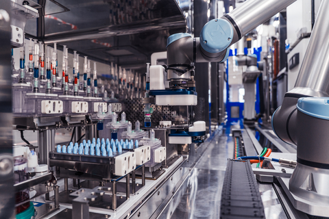 original Leveraging collaborative robots from Universal Robots, Multiply Labs has demonstrated breakthrough results in the manufacturing of life-saving cell therapies.