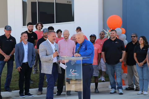 thumbnail President David DiLuccia and Universal City Mayor Tom Maxwell spoke about the growth opportunities in central Texas during the ribbon-cutting ceremony. Construction in the region remains a high-growth industry supported by the many commercial, residential, and municipal projects slated to begin.