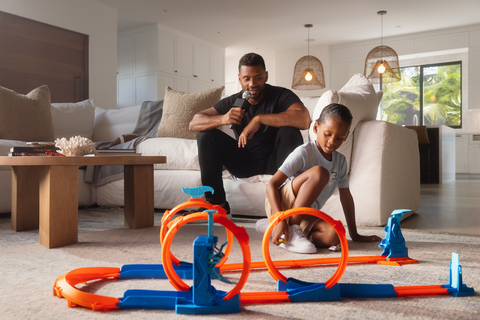 original Father-Son Duo Stars in “Snap to Play” Campaign Celebrating Easier Assembly Allowing for Seamless, Independent Play