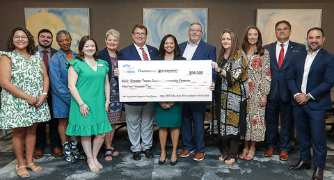 original Representatives from FHLB Dallas, Woodforest National Bank and Austin Bank celebrate $54,000 in Partnership Grant Program funds to Lending Avenue, which will support East Texas entrepreneurs.