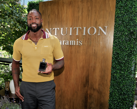 El embajador global de ARAMIS, Dwyane Wade, asiste al evento emergente de la marca NYFW en The High Line (cortesía de BFA)