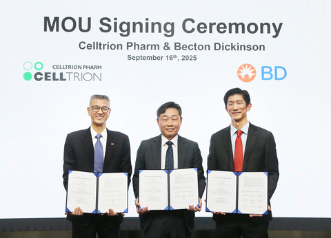 original From left: Jeffrey Chen, Vice President, BD (Becton Dickinson) Greater Asia; Yoo Young-ho, President, Celltrion Pharm; and Jason Hwang, Country General Manager, BD Korea, at the trilateral agreement signing ceremony.