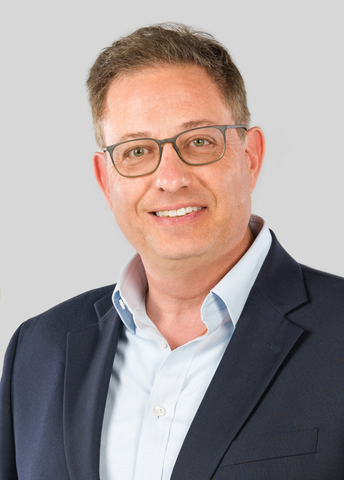 thumbnail Bob Udell, CEO