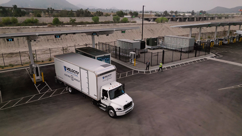 original Greenlane, a leader in public charging infrastructure for commercial vehicles, is launching its “Charge On Us” dealer program to help further reduce costs and ease the path to electrification for fleet customers. Velocity Truck Centers, a major North American dealer for top commercial vehicle brands, is the first partner to sign up for the program.