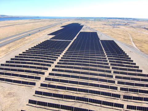 original Solar panels being installed at Avangrid's Tower Solar project in Oregon