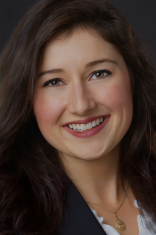 thumbnail Bailea Tinsley, Director of Global Investigations & Intelligence Services at 5 Stones Intelligence (5Si), brings FBI credentials and legal acumen to the family-led private intelligence powerhouse.