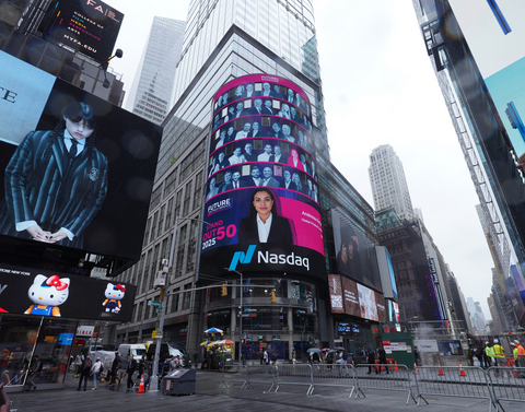 thumbnail ABB Electrification Service's Andressa Ferraz, Sustainability Advisory Service Manager for EMEA, was recognized for her role in pioneering ABB's new BESS-as-a-Service offering.