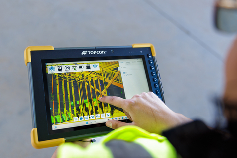original Topcon Collage Site software (shown) provides mass data workflow capabilities designed to allow for the real-time acquisition and processing of data more accurately, efficiently, and quickly to provide the user with greater productivity.