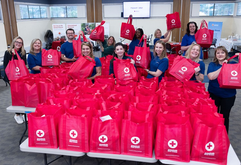 thumbnail Webster Bank colleagues came together to support local organizations during 90 Days of Impact events held in honor of its 90th anniversary. Volunteer activities included assembling meal kits for the American Red Cross in Farmington, Conn.; Rhode Island Community Food Bank in Providence; and Island Harvest in Melville, N.Y. Other volunteer work across the bank’s footprint supported Madras House for Women Veterans in Bridgeport, Conn.