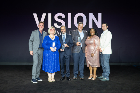 original Experian’s 2025 Vision Awards ceremony recognized Figure, PREMIER Bankcard and Members First Credit Union for their meaningful work in artificial intelligence, innovation and financial empowerment at the annual Experian Vision conference in Miami, Florida. Pictured left to right: Jeff Softley, Experian North America CEO; Melanie Duke, Branch Operations Director at Members First Credit Union; Ruben Padron, Chief Data Officer at Figure; Chris Thornton, Senior Vice President of Credit at PREMIER Bankcard; Rhonda Spears Bell, Senior Vice President & Chief Marketing Officer at National Urban League; Ian P. Moloney, Senior Vice President, Head of Policy and Regulatory Affairs at American Fintech Council.