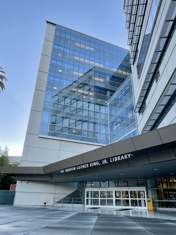 original The Cadence Giving Foundation announced a multi-year commitment to expand the AI Hub at San José State University (SJSU) to equip students with the skills, hands-on training and experience needed to excel in careers in artificial intelligence (AI).