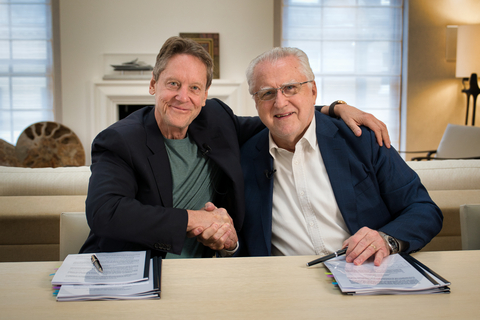 original I-Pulse Co-Founder Chairman and CEO Robert Friedland and Codelco Chairman Máximo Pacheco