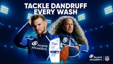 original This NFL season, Head & Shoulders, the Official Shampoo of the NFL, is kicking off a bold new campaign and the addition of rising star, Detroit Lions defensive end Aidan Hutchinson.