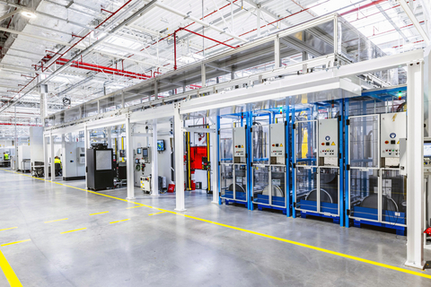 thumbnail Interior of Lyten’s Dwa Battery Energy Storage System (BESS) Manufacturing Facility in Gdańsk, Poland. The clean, modern production space is equipped with advanced battery manufacturing systems and designed for scalable, high-efficiency energy storage assembly.