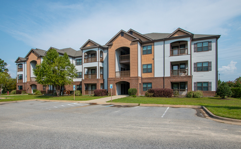 thumbnail Fort Bragg’s apartment-style homes for unaccompanied and single Soldiers ranked among the Army’s best this year, achieving five-year highs in service quality, maintenance responsiveness, and overall living experience.