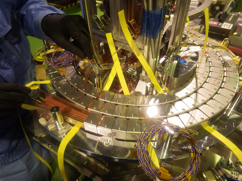 thumbnail “Double Pancake Coil” used for the latest HTS test by Helical Fusion