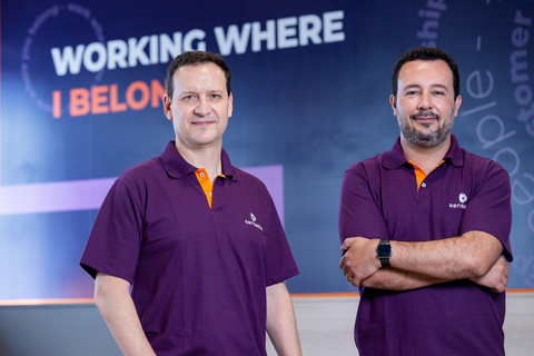 original Kleber Bacili, CEO and Co-founder of Sensedia, and Marcilio Oliveira, CGO and Co-founder of Sensedia