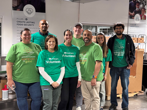 original Avangrid Employees volunteering at Connecticut Foodshare