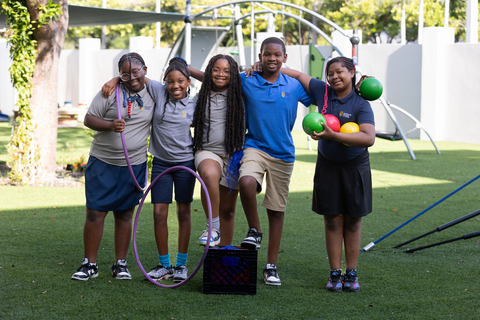 Through its Romay Davis Belonging, Inclusion and Diversity Grant, Southeastern Grocers is proudly awarding a total of $400,000 to 40 deserving nonprofit recipients, including the Jack & Jill Center, located in Fort Lauderdale, who works to strengthen children and families through innovative education, supportive programming and community engagement.