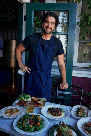 original Chef Gabe Kennedy shares in Sodexo Seniors’ culinary philosophy of enriching lives through experiences with food that promote wellness, curiosity and community.