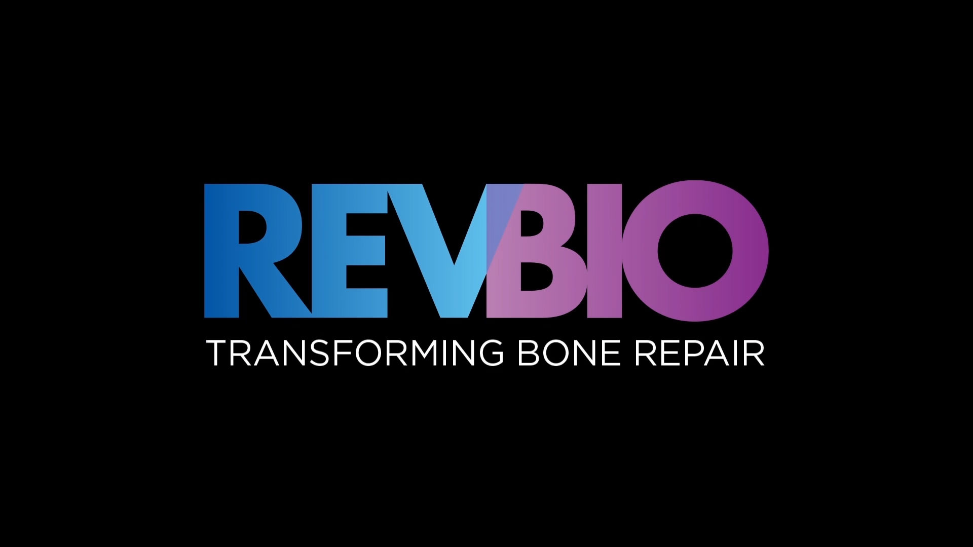 thumbnail Dr. Michael Weaver and Dr. Hans Van Lancker discuss the game-changing properties of TETRANITE used in orthopaedic surgery.