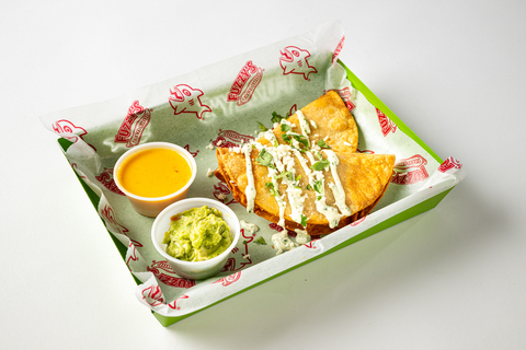 Fuzzy’s Taco Shop celebrates the grand opening of its new Kingwood location on November 6. Guests can enjoy fan favorites like the Tacos Dorado—two crispy corn tortillas filled with shredded chicken and cheese, topped with cilantro-lime crema and served with guacamole and Queso Dorado.