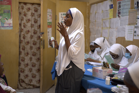 Healthcare workers in Nigeria receive training on the use of the Tropis ID Needle-free System.