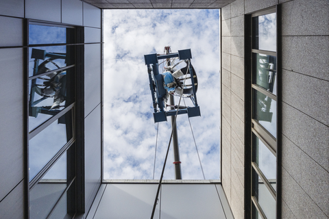 thumbnail The primary gantry ring of the ZAP-X® Gyroscopic Radiosurgery® platform being lowered into its future vault-free treatment suite.