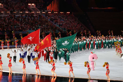 thumbnail Parade of delegations at China's 15th National Games