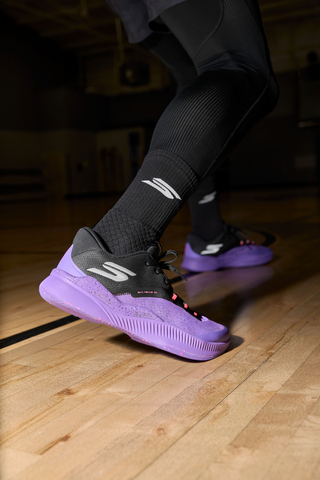 thumbnail Isaiah Hartenstein’s game-changing moves start with Skechers SKX NEXUS™ basketball shoes.