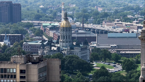 The Hartford Police Department’s Capital City Command Center (C4), a state-of-the-art Real-Time Crime Center (RTCC), increases solvability of crimes and accelerates investigations with 50 new cameras from Axis Communications.