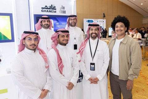 Ghanem’s team and founders (Photo: AETOSWire)
