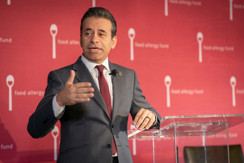 thumbnail FDA Commissioner Dr. Marty Makary delivered keynote remarks at the Food Allergy Fund Leadership Forum in Washington, D.C. Photo Credit: Mark Finkenstaedt for Food Allergy Fund