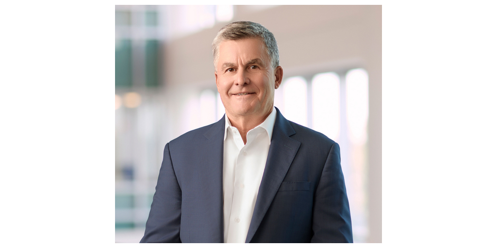 Duravant annuncia il pensionamento del CEO Mike Kachmer, e la nomina di Jill Evanko come sua sostituta