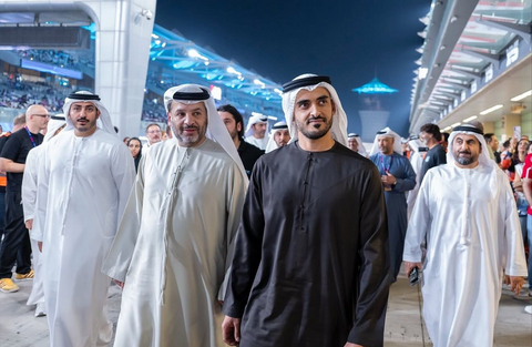 thumbnail From right to left: His Highness Sheikh Zayed bin Mohamed bin Zayed Al Nahyan; His Excellency Faisal Al Bannai; His Highness Sheikh Mohammed bin Sultan bin Khalifa Al Nahyan, leading the Grid Walk ahead of the Grand Final Race (Photo: AETOSWire)