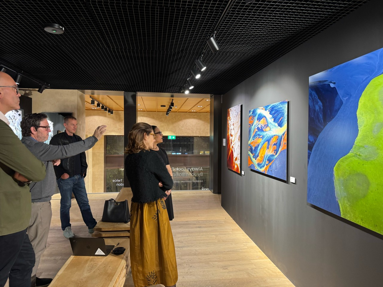 Photographer John Balsdon curates London exhibition (Photo: AETOSWire)